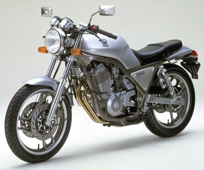 SRX400 SRX600 フロントフェンダー 白 ヤマハ 純正  バイク 部品 1JL 1JK 前期 修復素材に ペイント素材に 品薄 車検 Genuine:22308737
